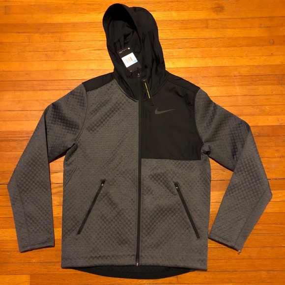 nike therma running jacket